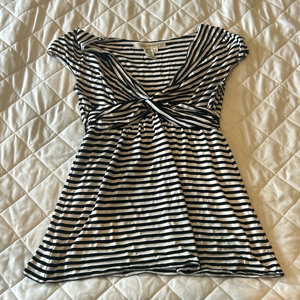 Max Studio Twist Front Top